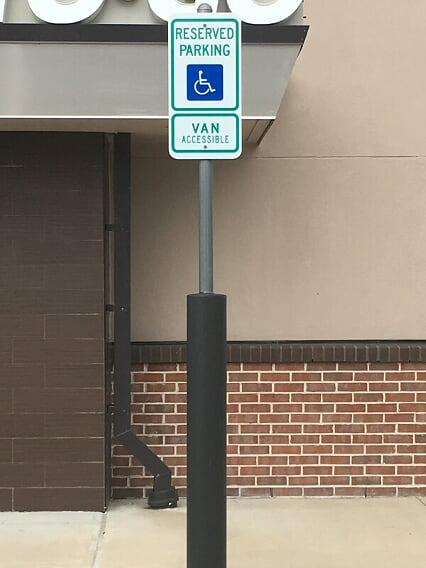 Metal signage in your parking lot in Shawnee, Oklahoma